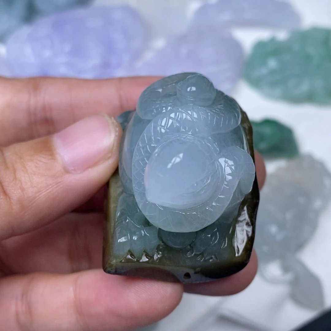 翡翠未镶嵌颈饰翡翠