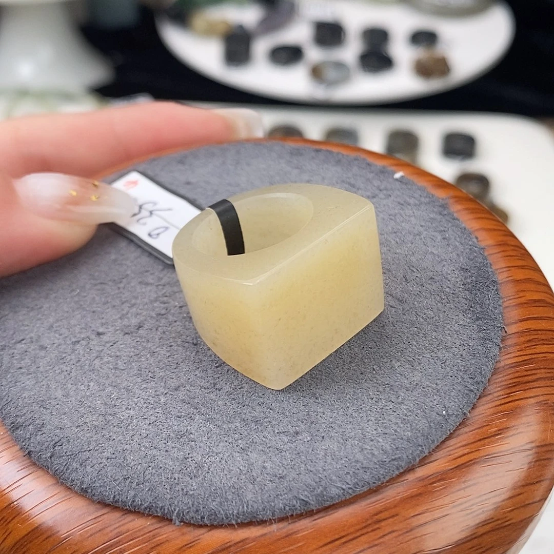 和田玉（糖玉）未镶嵌戒指G21桂花糕马鞍16.0