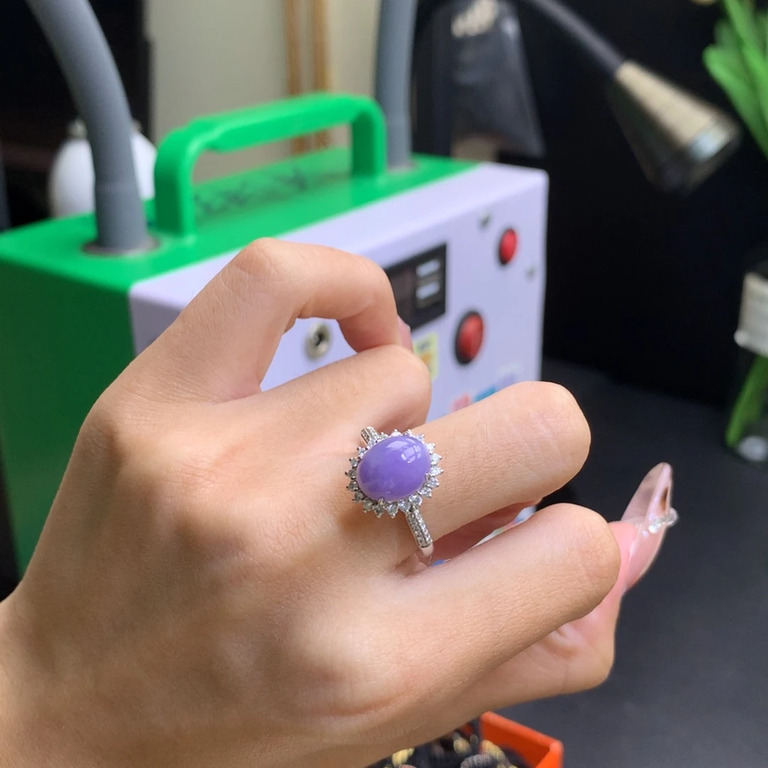 静****翡翠18K金镶嵌颈饰