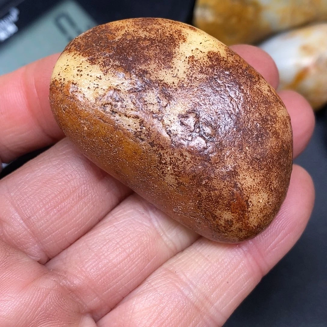 和田玉未镶嵌珠宝奇石