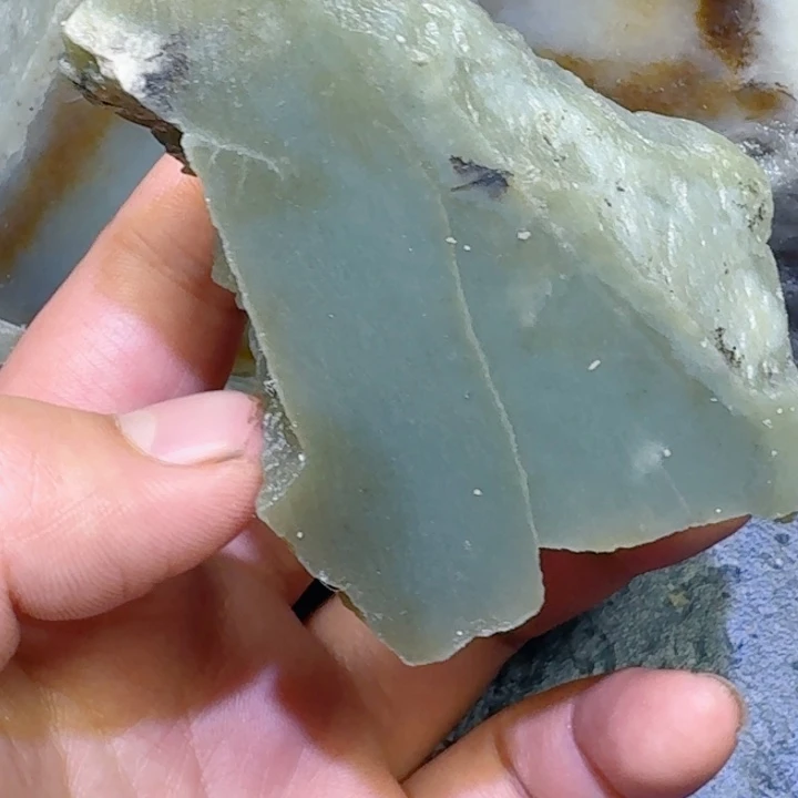 和田玉未镶嵌珠宝半成品