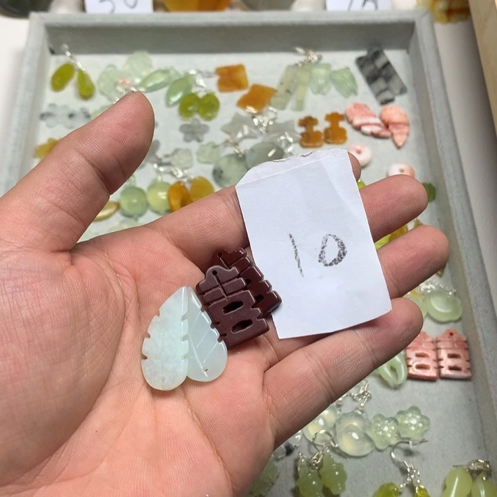 蛇纹石玉耳钉足银镀金镶嵌糖*