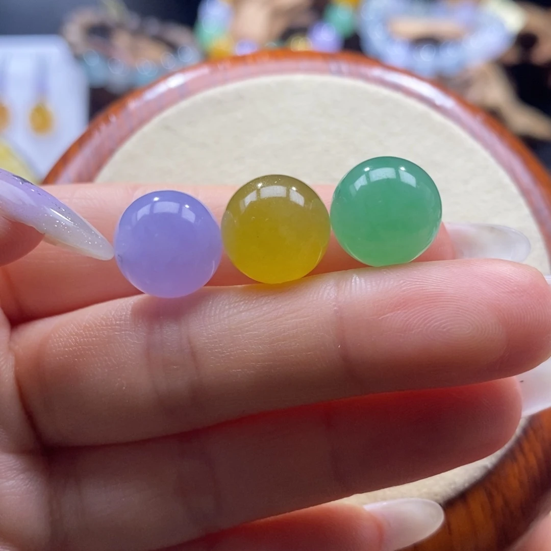 翡翠未镶嵌颈饰翡翠三彩色系圆珠