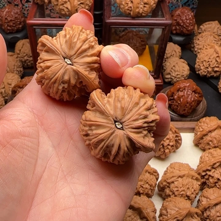 桃核把件大****妇磨盘哥哥哥