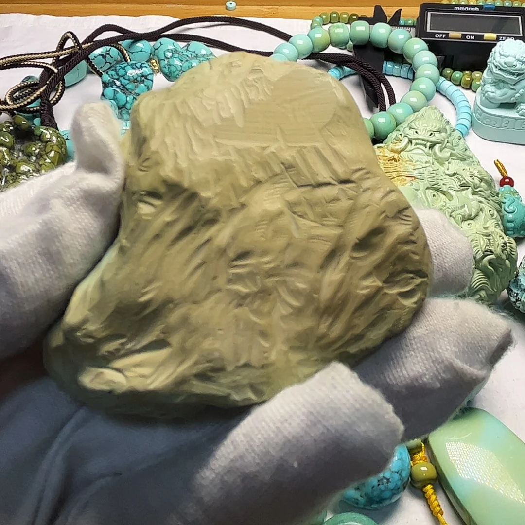 绿松石未镶嵌珠宝奇石