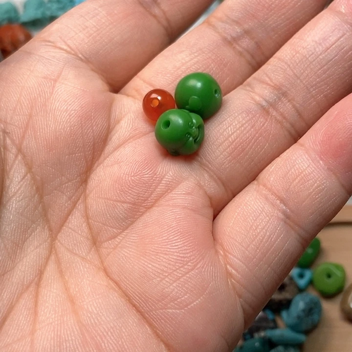 南红玛瑙未镶嵌颈饰