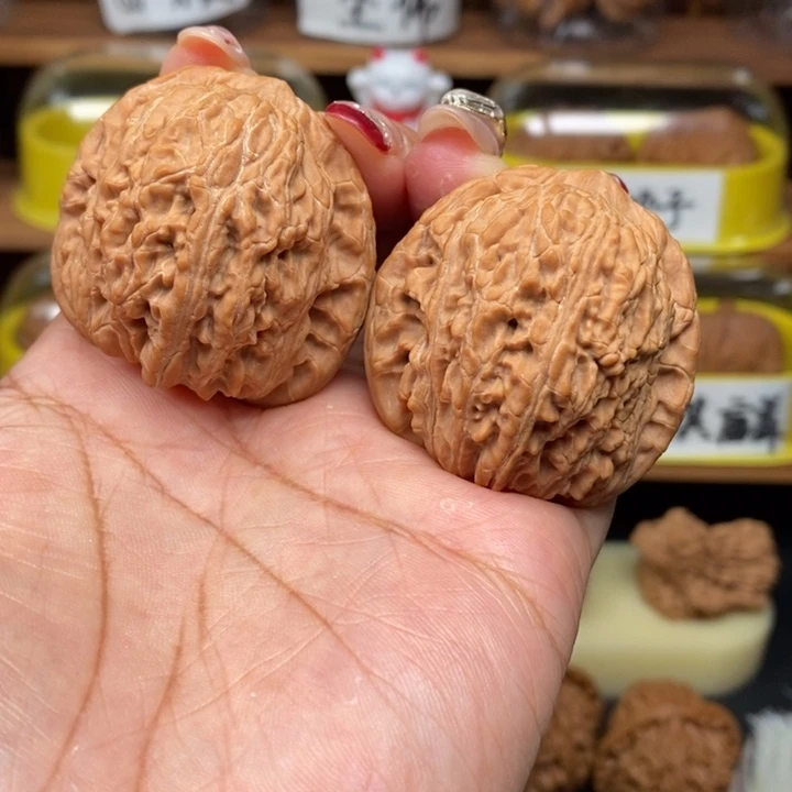 文玩核桃吊坠L****r43全品绣球
