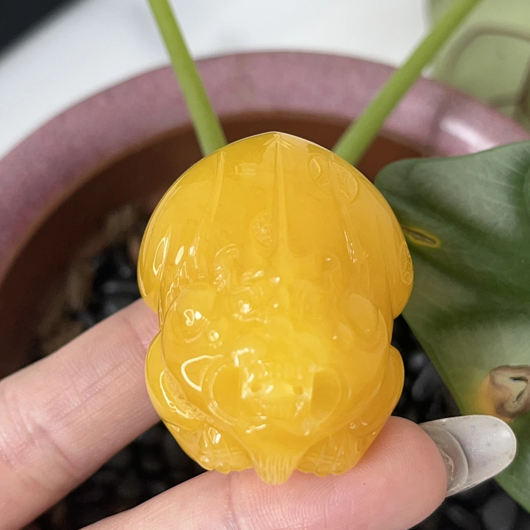 天然原矿无优化无烤色无补胶无煮蜜无辐照蜜蜡貔貅吊坠（1220）