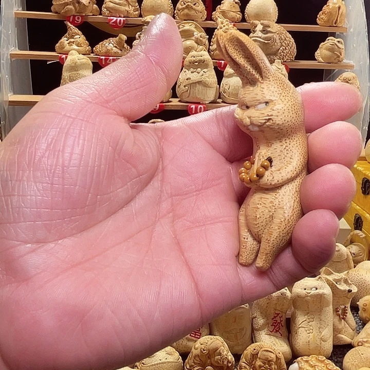 竹竹根雕兔子手把件