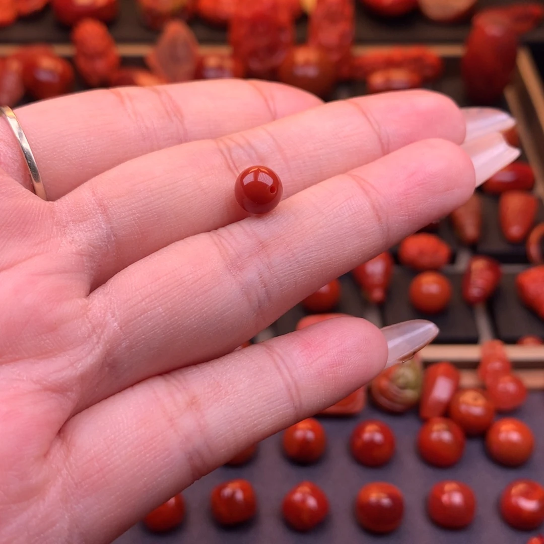 南红玛瑙未镶嵌原矿圆珠7.3mm