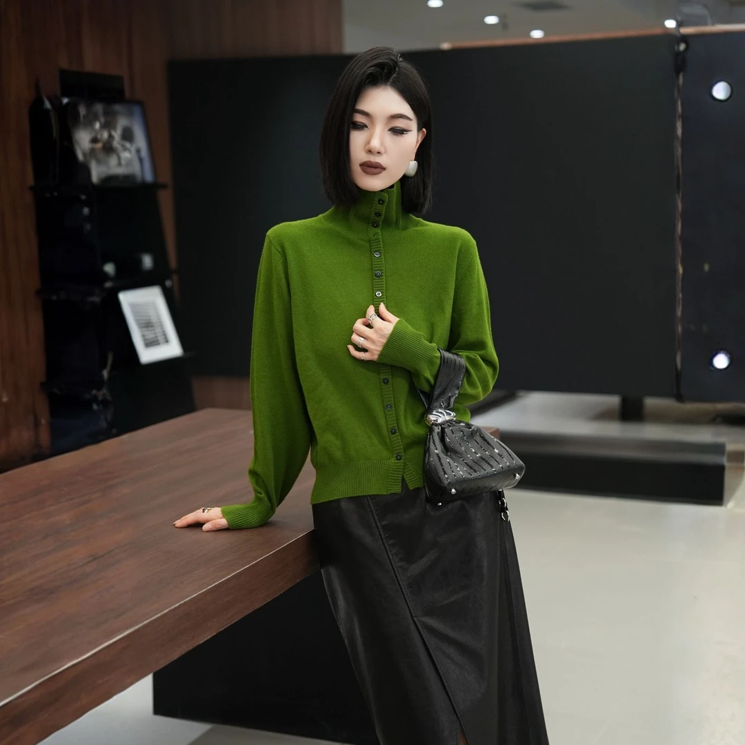 POPULARYW【绿意盈槐】Z·R上品屋 气质时尚单排扣高领长袖针织开衫