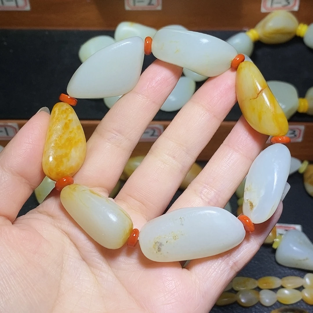 和田玉未镶嵌手链
