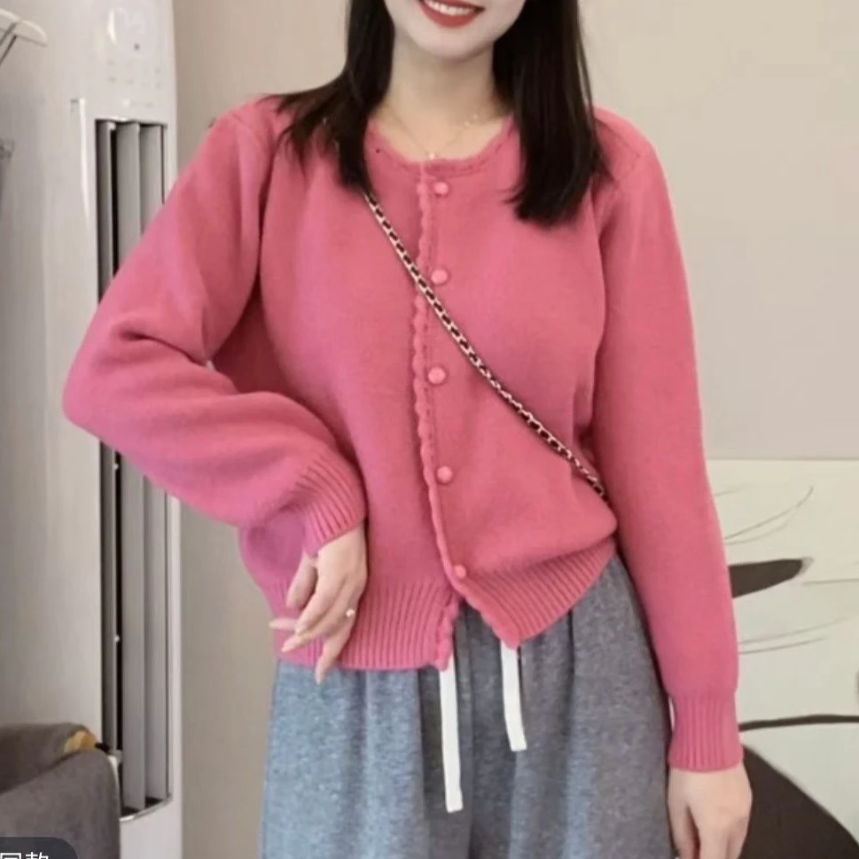 新款时尚长袖百搭宽松纯色圆领针织上衣