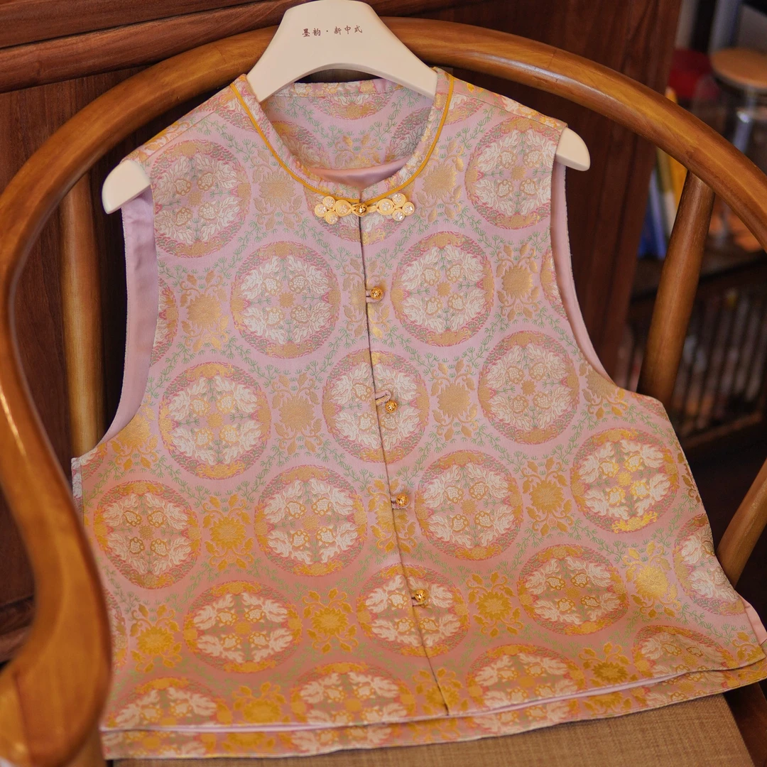 金鱼戏莲五重围织金老宋锦桑蚕丝新中式马甲