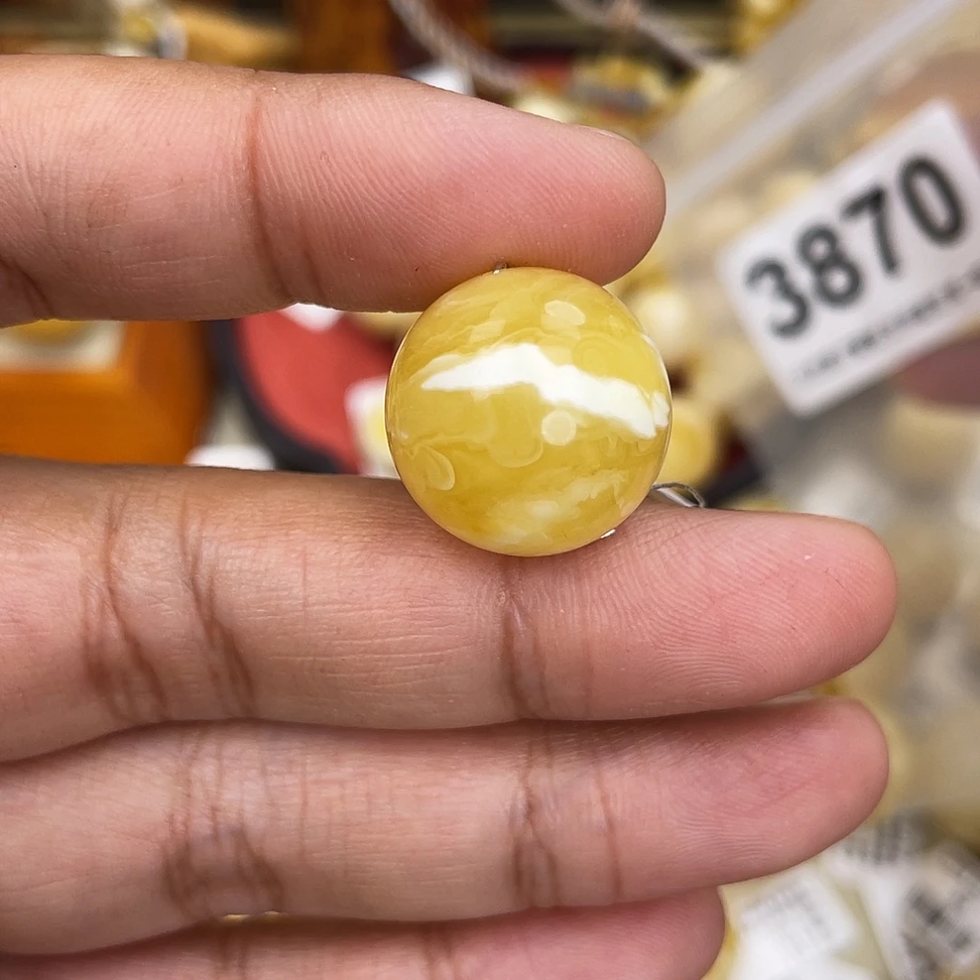 蜜蜡未镶嵌珠宝奇石18.6