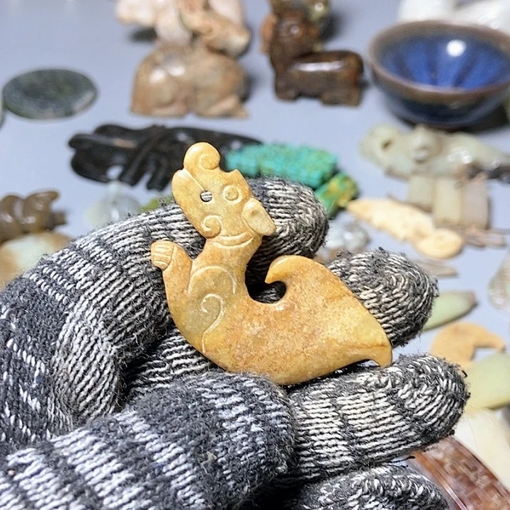 和田玉未镶嵌颈饰180