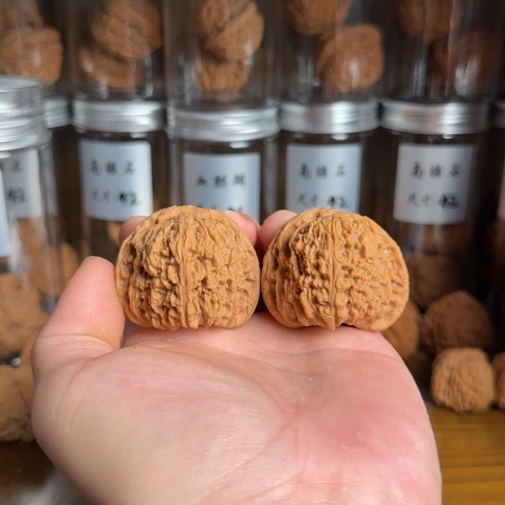 别***前文玩核桃吊坠南疆石全品无修福利