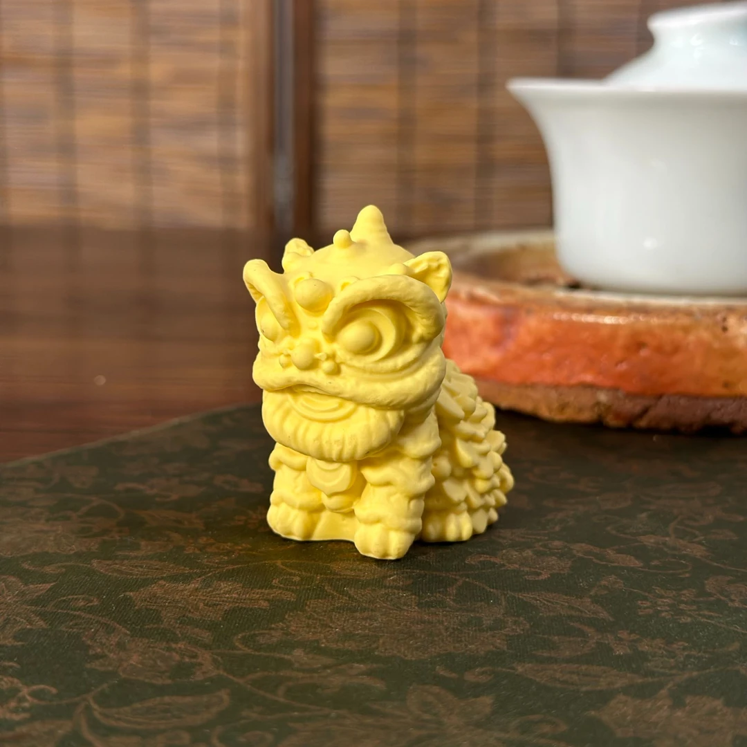 潮玩陶瓷舞狮无釉黄小摆件陶瓷礼品国潮艺术工艺