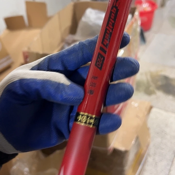 7.2红色短节杆发一根