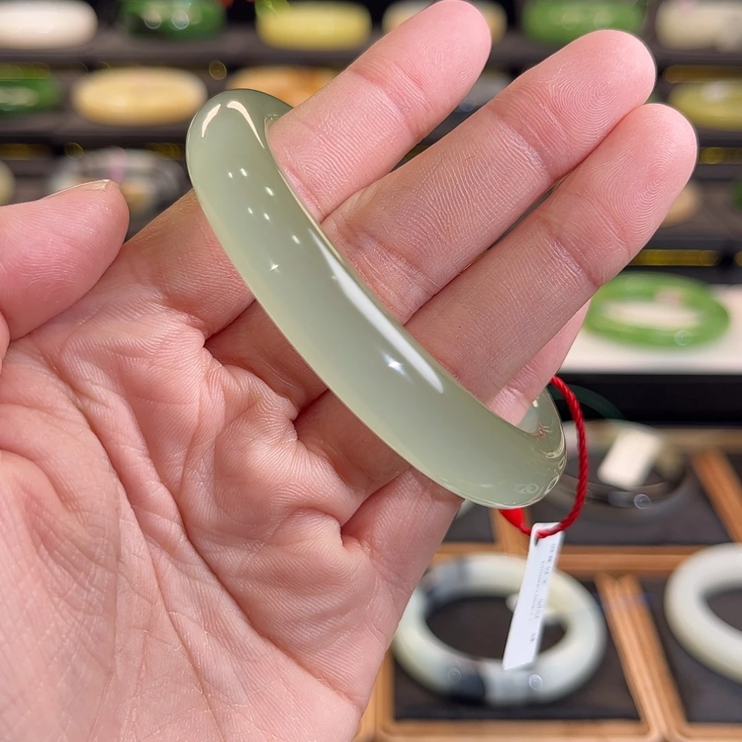 和田玉未镶嵌手镯高冰种葡萄肉