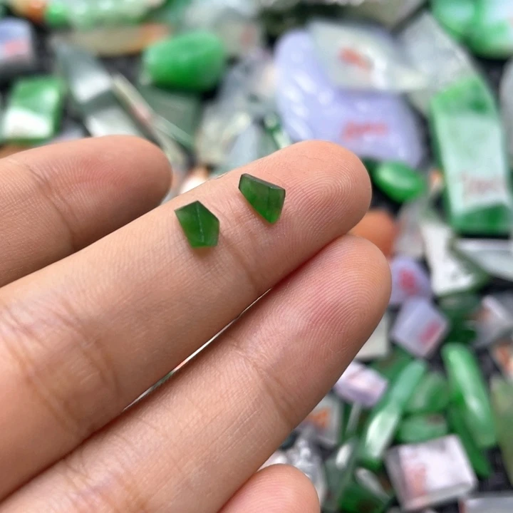 定制翡翠未镶嵌天然翡翠