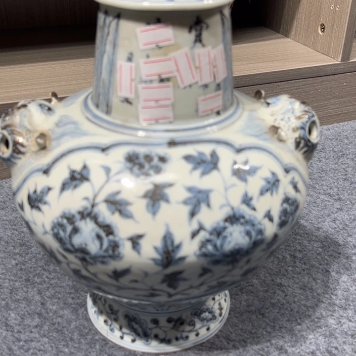尊青花缠枝花卉双耳尊