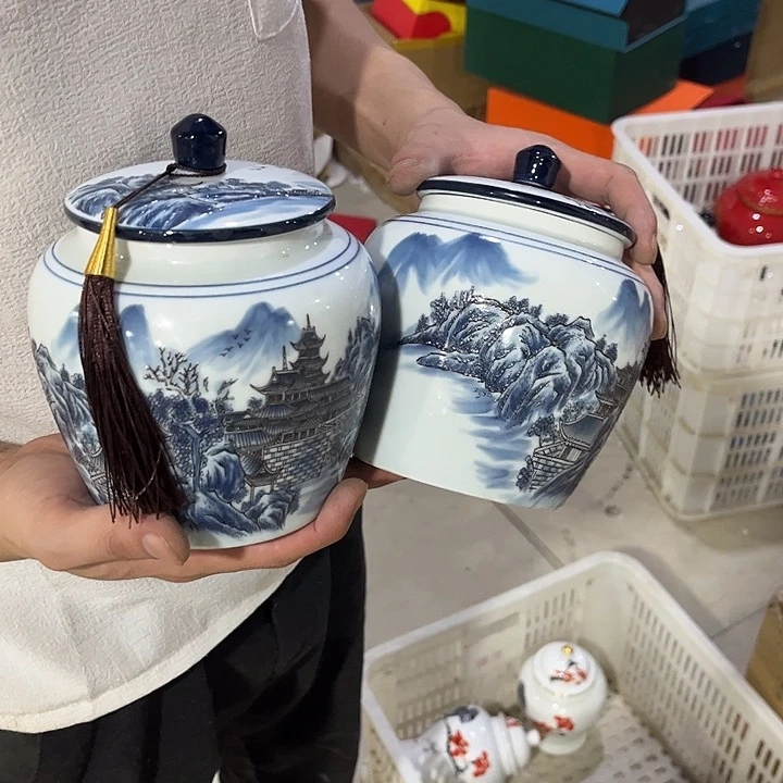 各种器型高档陶瓷茶叶罐！
