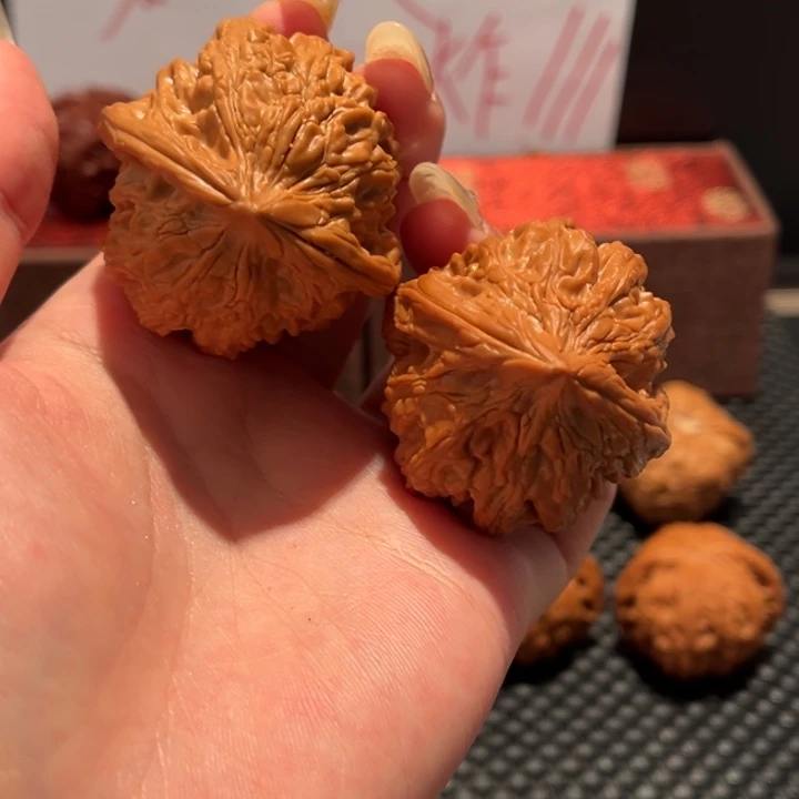 吊坠文玩核桃大估石