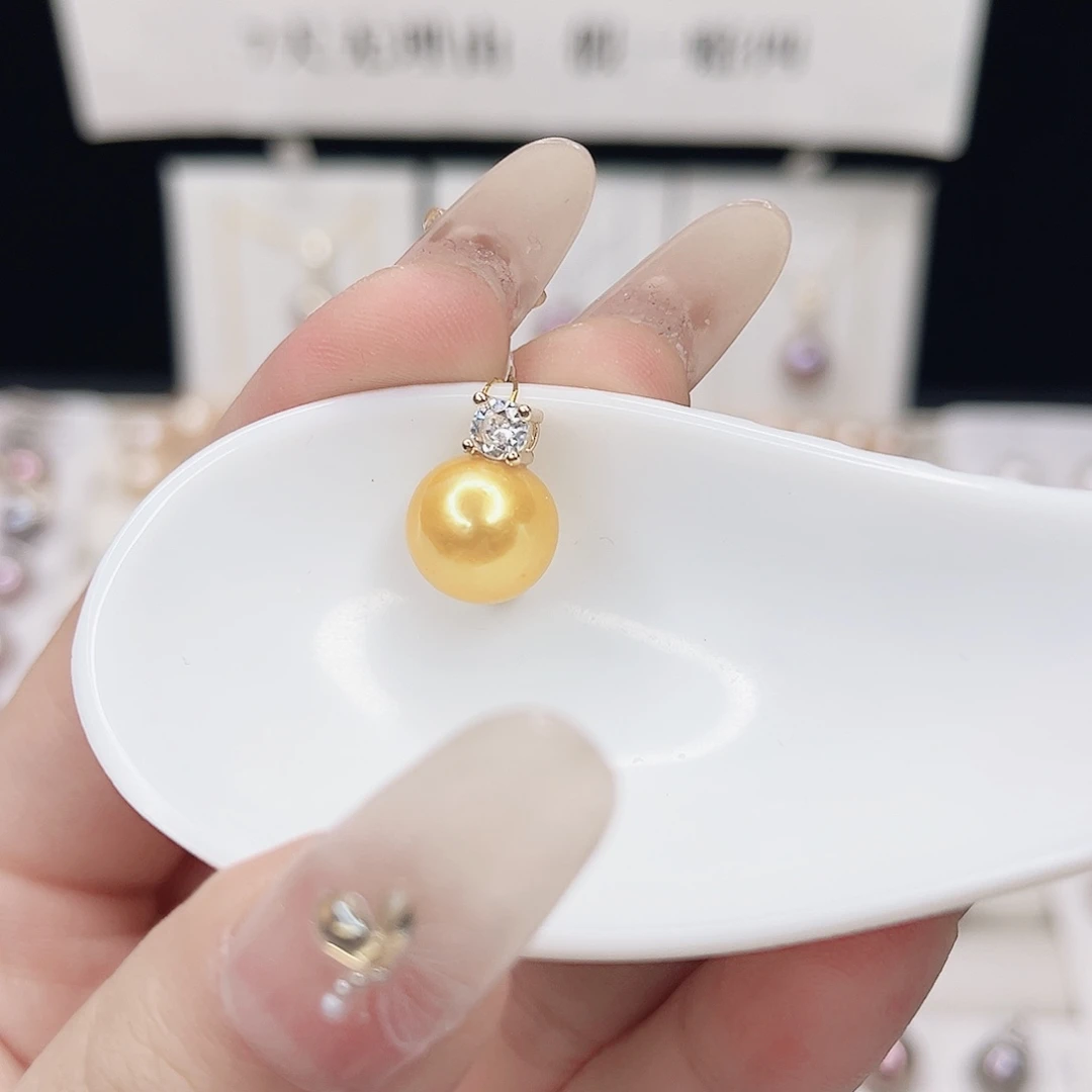 合金吊坠(赠链)淡水珍珠