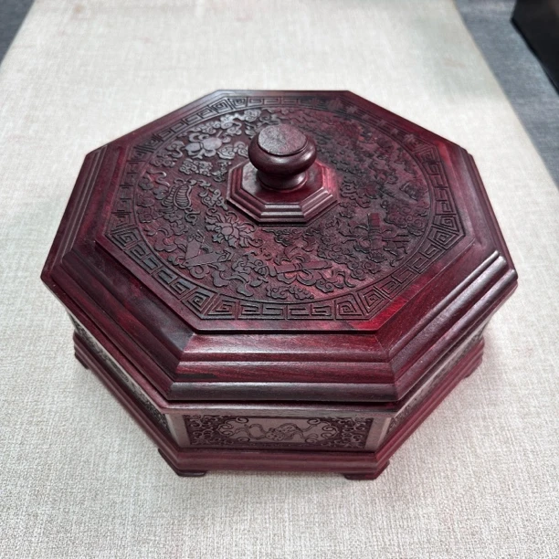 紫檀木雕花精致零食干果盒中式家用红木果盘，尺寸长33宽33高15