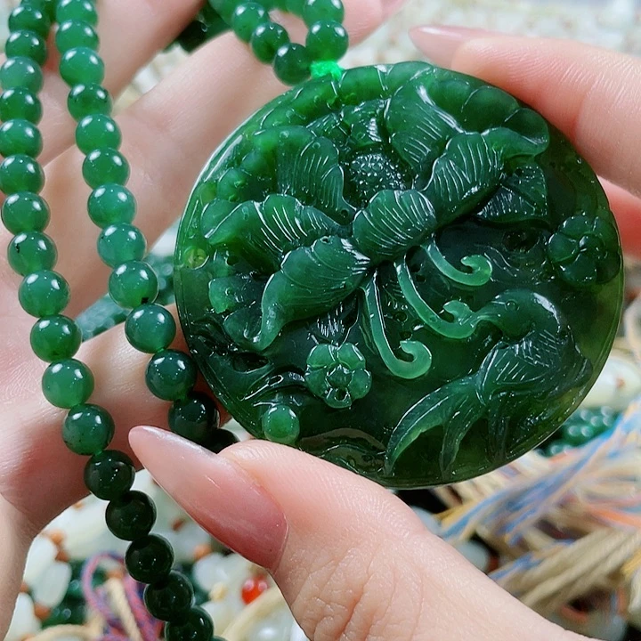 颈饰未镶嵌和田玉