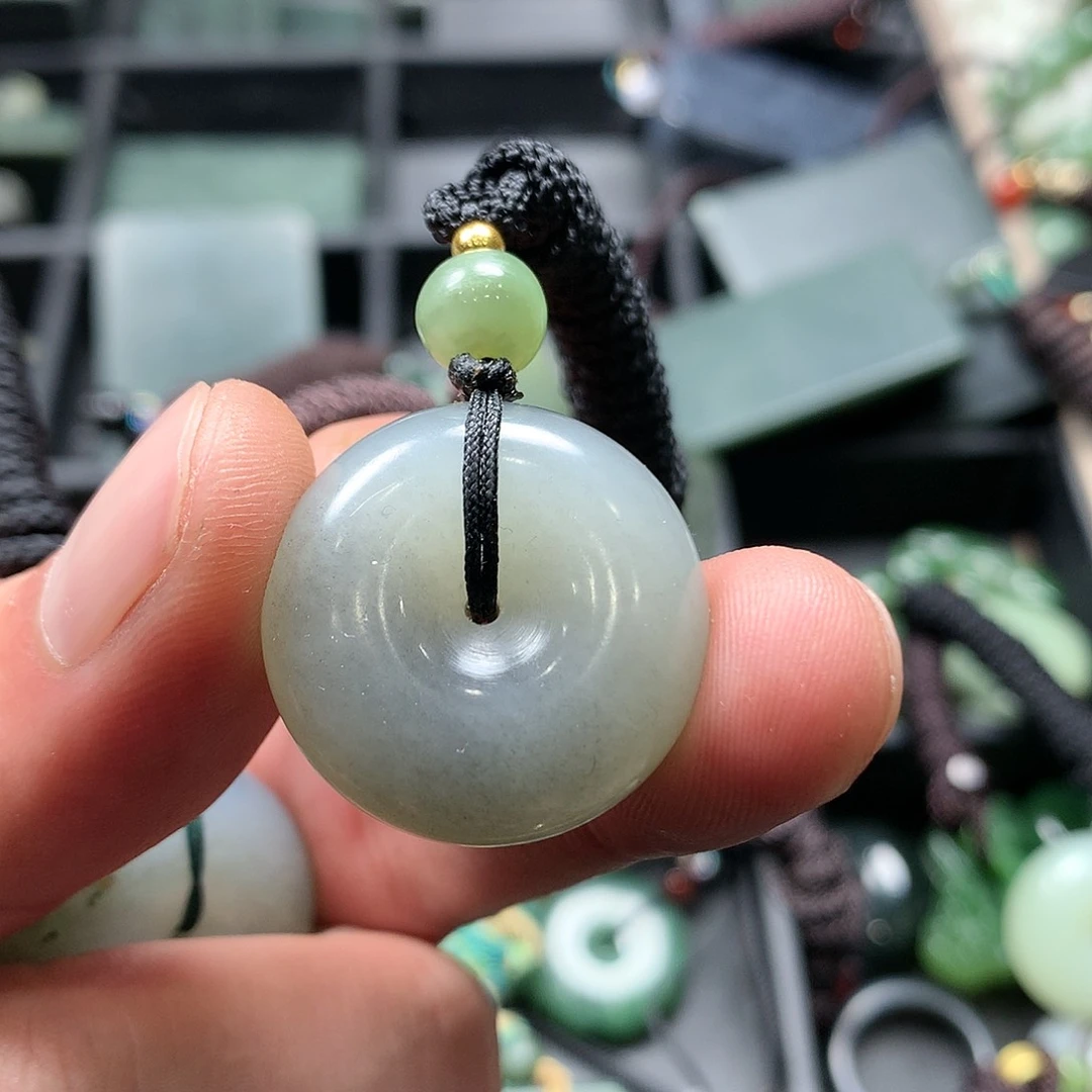 和田玉挂件未镶嵌乖*乐