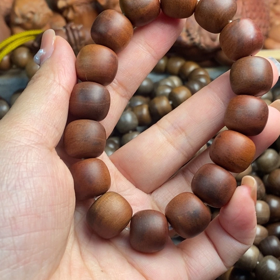 用***杨檀香木手串/手链印度迈索尔老山檀大瑕疵奶香13/14