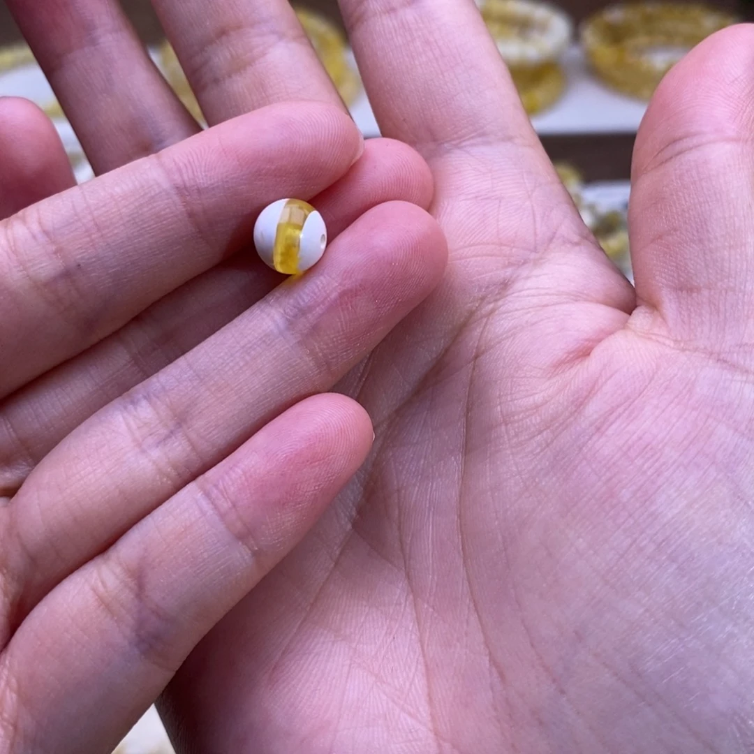 未镶嵌琥珀裸石s****a8+圆珠