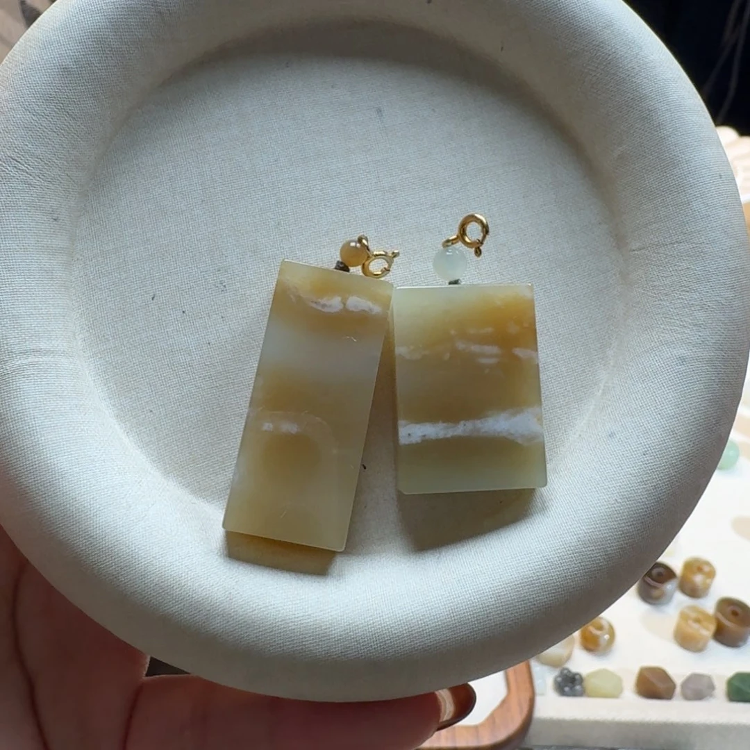 @***油和田玉（糖玉）未镶嵌戒指不退换