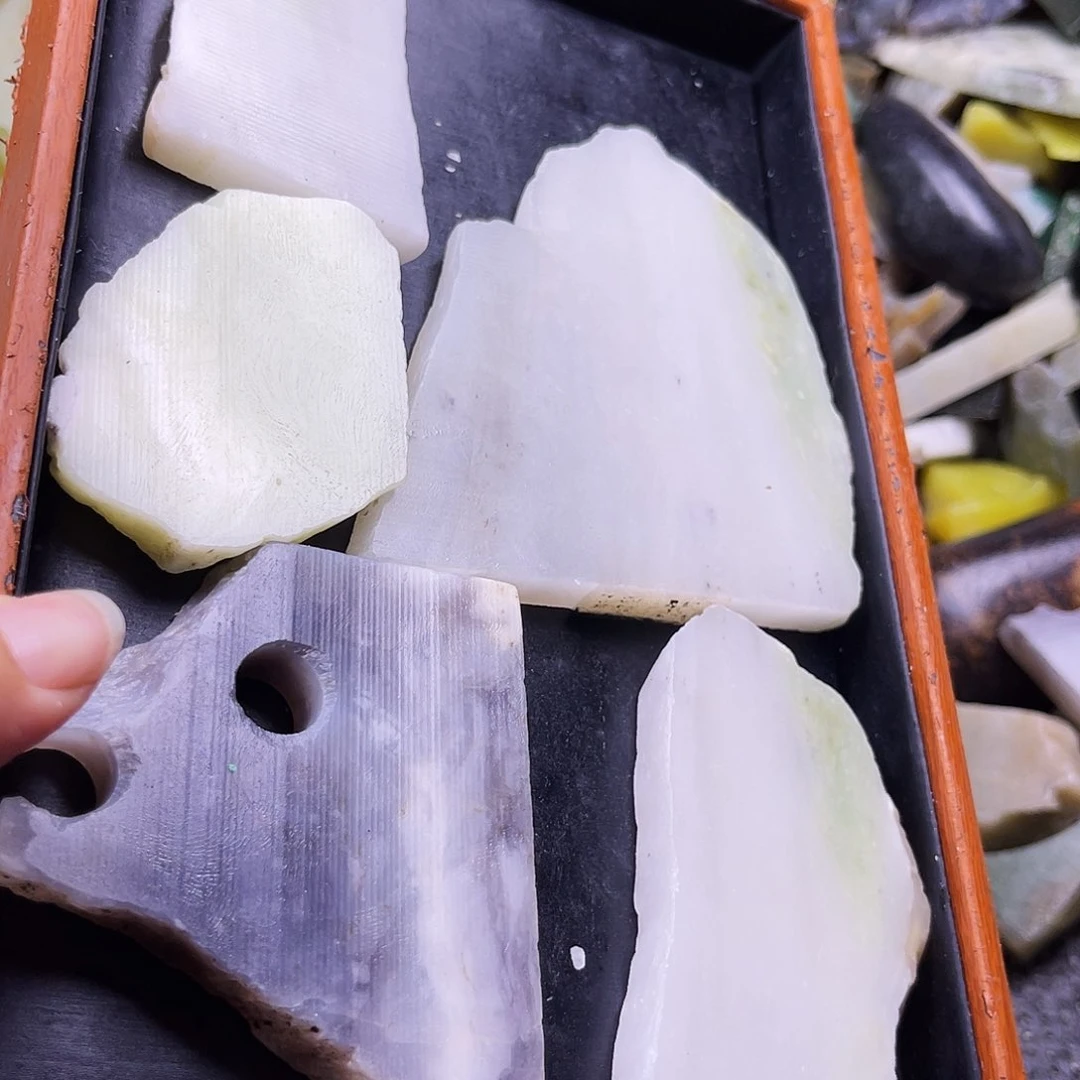 和田玉（糖玉）未镶嵌珠宝半成品