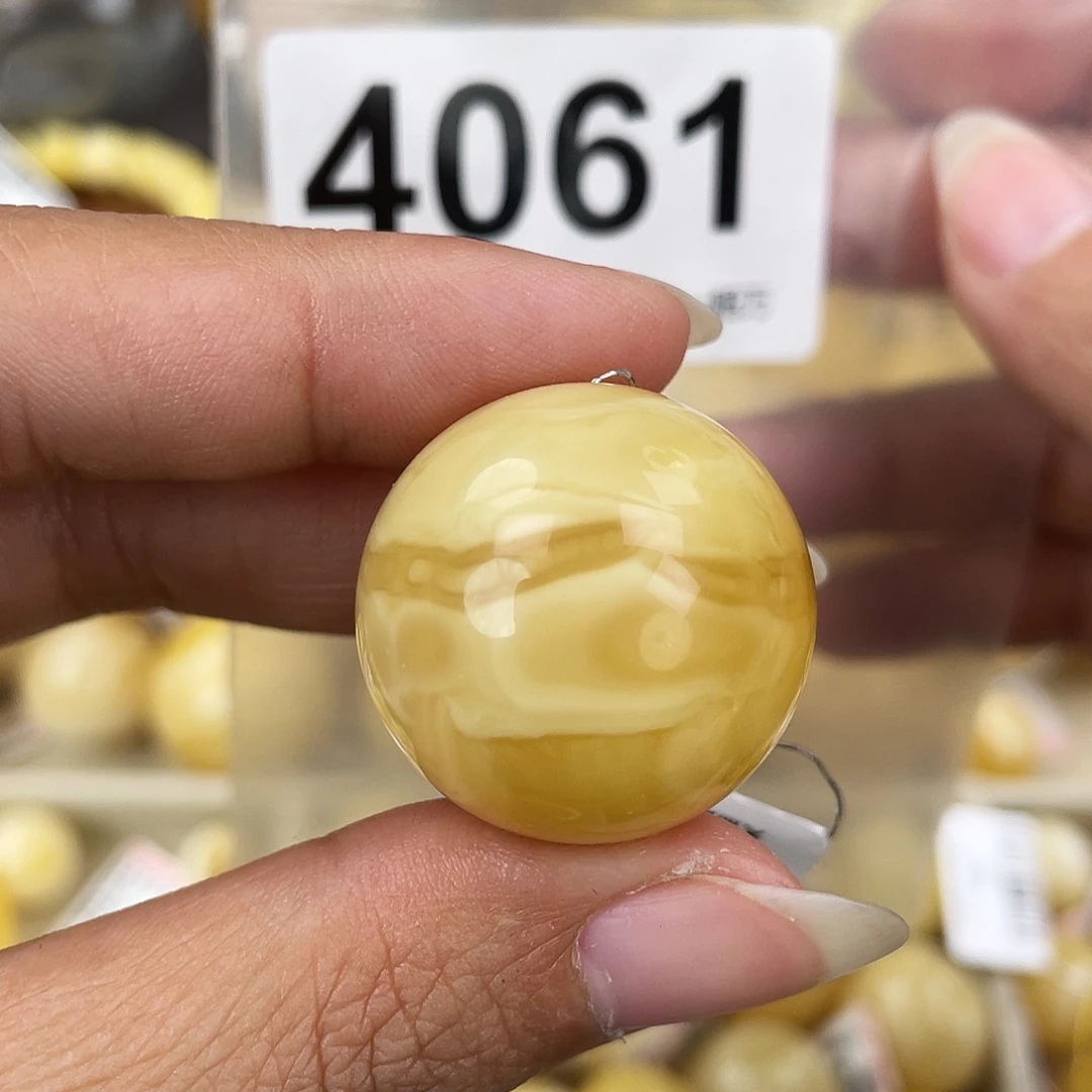 蜜蜡未镶嵌裸石25.6