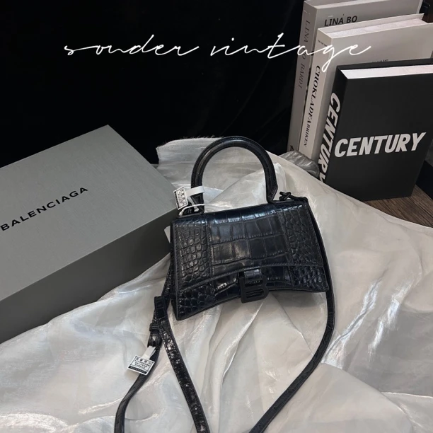 95新 Balenciaga/巴黎世家 巴黎世家黑色鳄压纹xs沙漏斜跨包