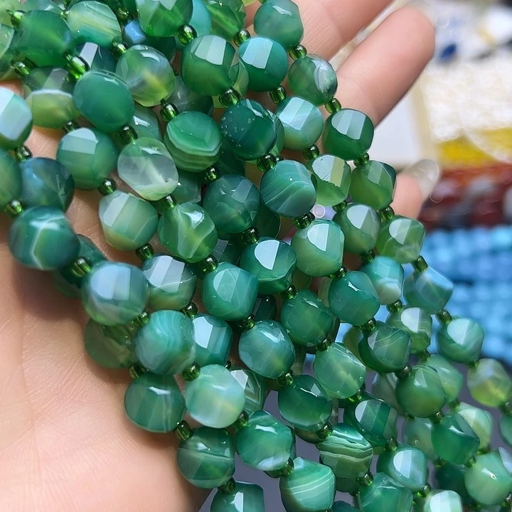 玛瑙/玉髓未镶嵌珠宝半成品T373  8×10m天然绿玛瑙刻面扭形一条