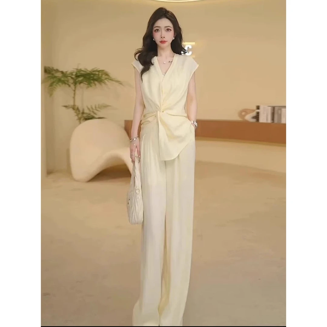 气质通勤巨好看的套装轻奢高级感女人味扭结上衣阔腿裤两件套女夏