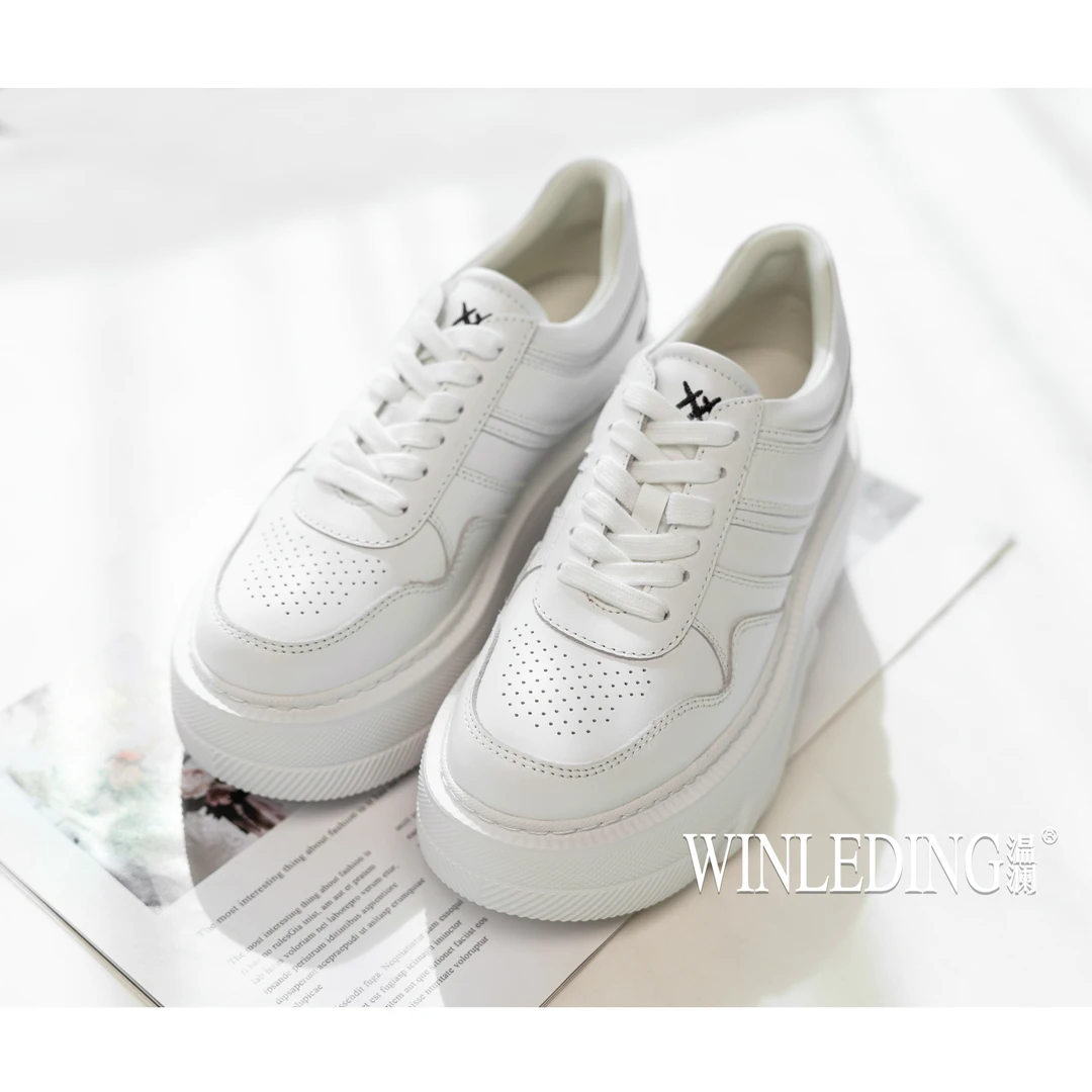 【温澜服饰】休闲透气牛皮运动鞋10316