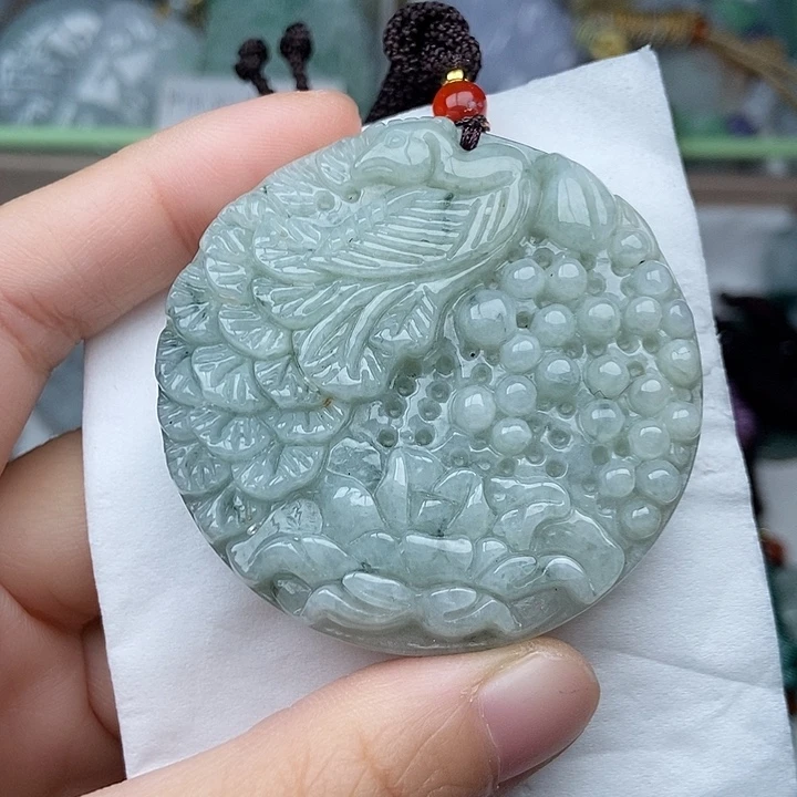 翡翠未镶嵌颈饰翡翠双面