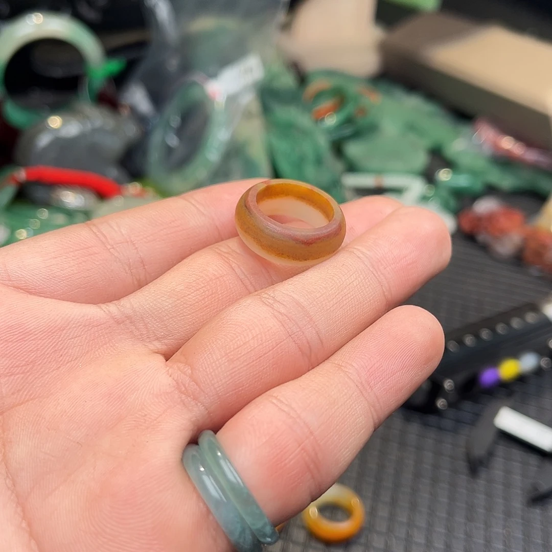 石英质玉（非洲翠）未镶嵌手链15.7