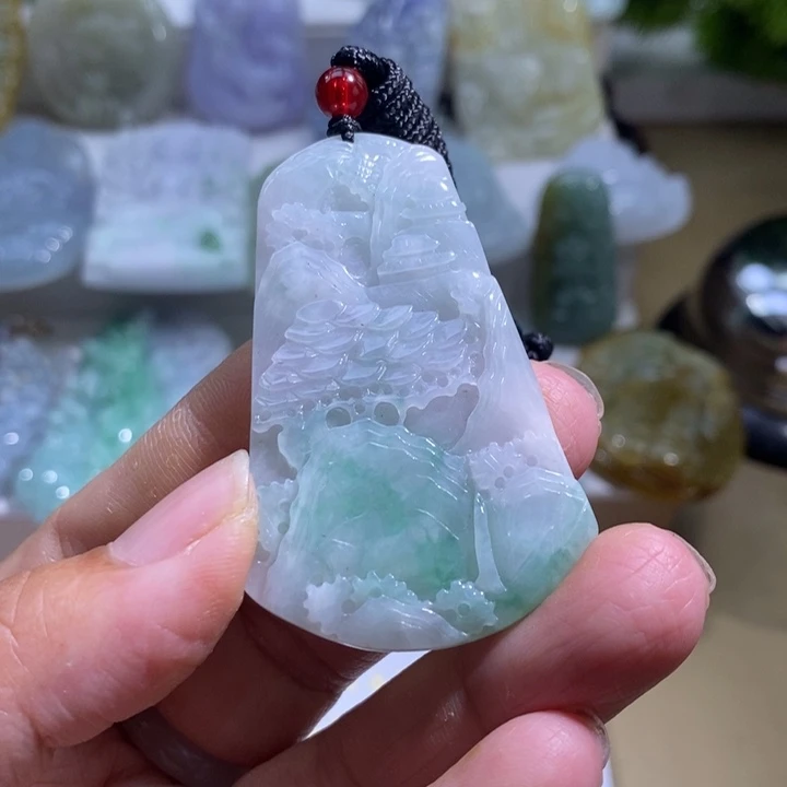 【闪购商品】颈饰未镶嵌翡翠山水