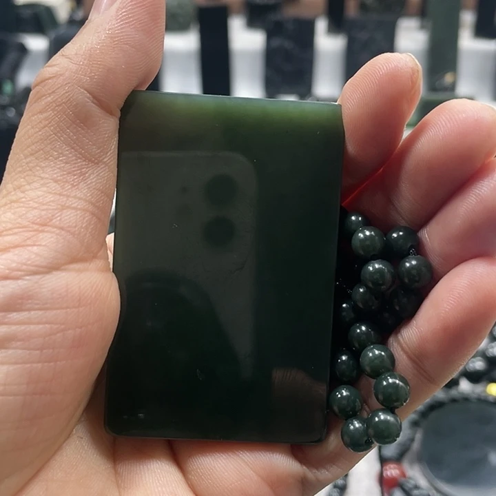 【闪购商品】颈饰未镶嵌和田玉（青玉）老*