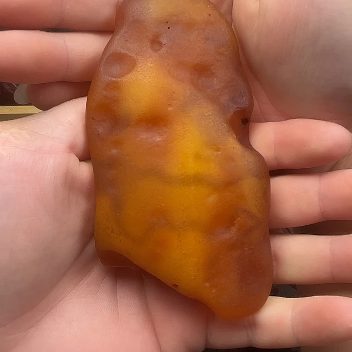 春****定制琥珀未镶嵌纯天然蜜蜡吊坠