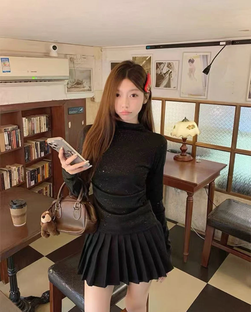 950细闪辣妹半高领打底衫T恤女秋冬新款高级感休闲修身褶皱上衣