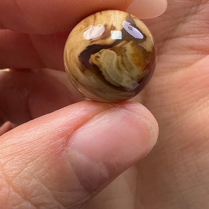 蜜蜡未镶嵌珠宝奇石