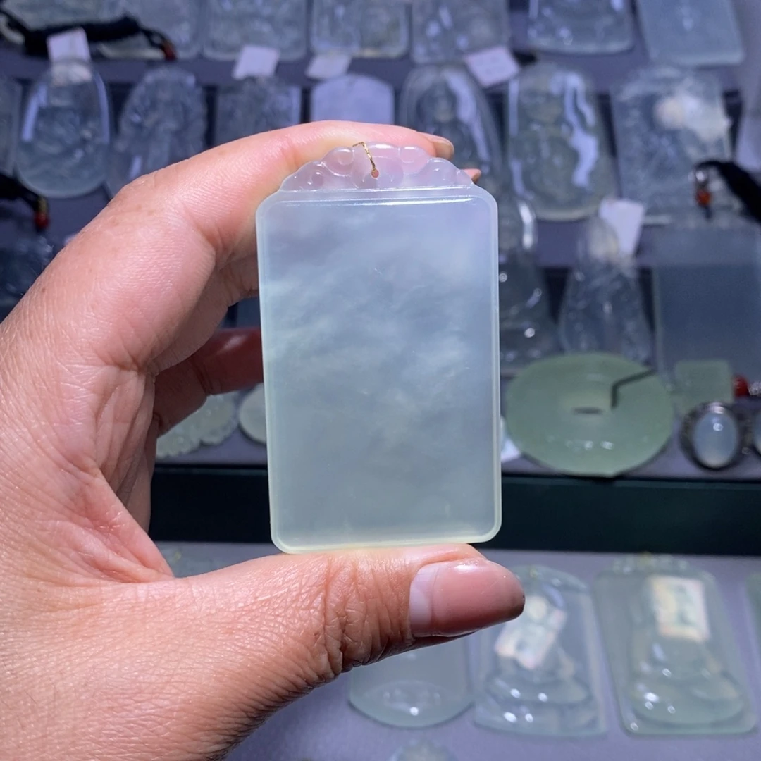 胖***仔岫玉未镶嵌颈饰平安无事牌