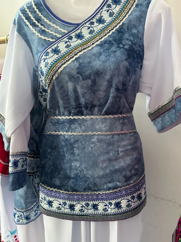 民族服装，白族金花服装衬衣+裤子+围裙